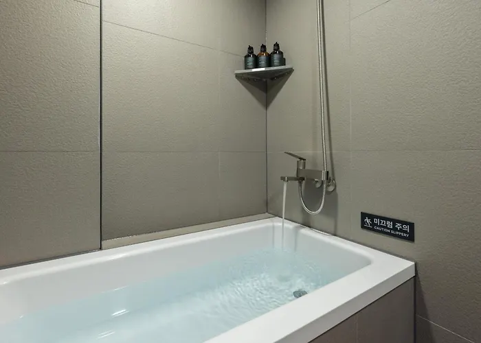 Appartement Wolhojae Hanok Jacuzzi Seoel